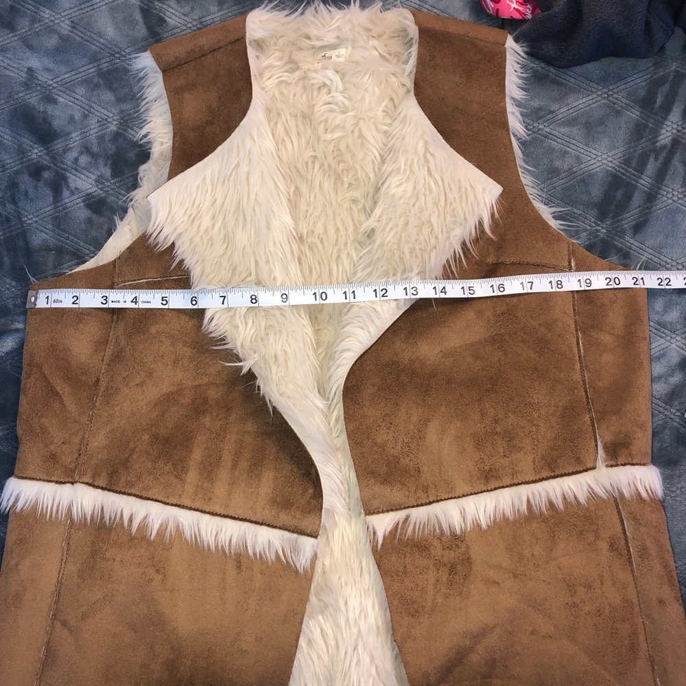 Hollister Faux Suede and Fur Lined Vest - Picture 9 of 10
